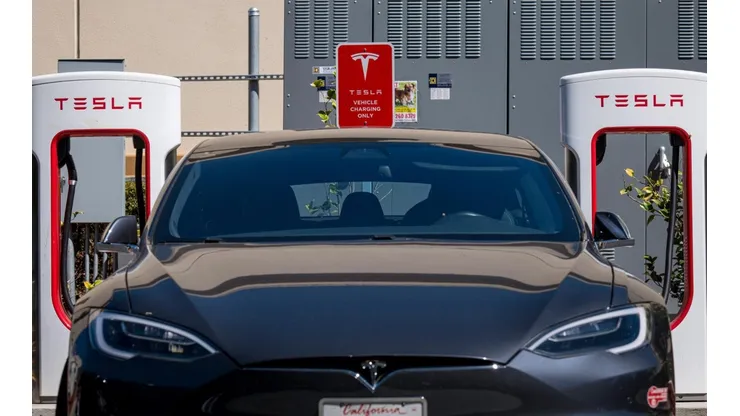 El anuncio de Musk en el Battery Day no cayó bien en los inversores, y las acciones se desplomaron casi un 7%.