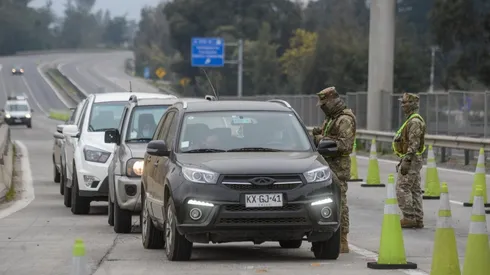 Las personas que realicen estos traslados podrán ser fiscalizados por Carabineros, las Fuerzas Armadas o por la autoridad sanitaria.