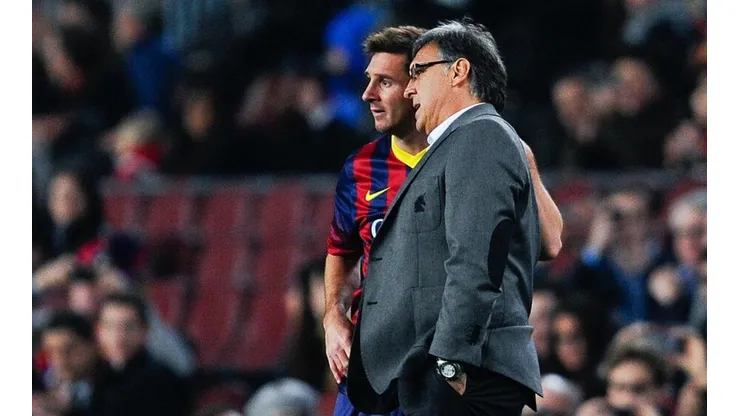 Lionel Messi conversando con Gerardo Martino en Barcelona