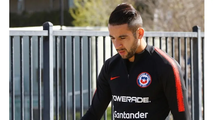 Mauricio Isla deberá tener uns sorprendente recuperación para poder incorporarse a tiempo de las próximas eliminatorias