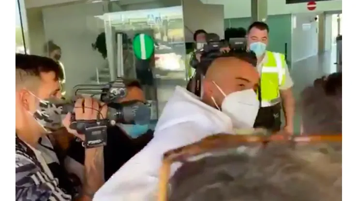 Vidal ya viaja rumbo a Italia para firmar por el Inter de Milán