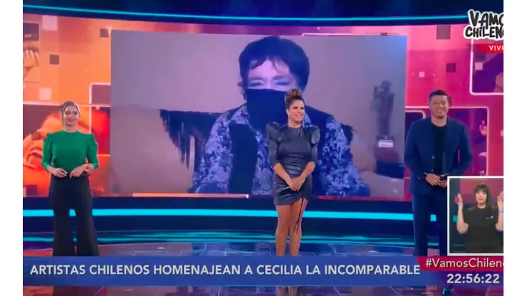 Los artistas responsables del tributo junto a Cecilia La Incomparable.