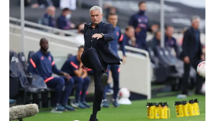 Mourinho se mostró molesto por la programación de partidos que enfrentarán los Spurs.