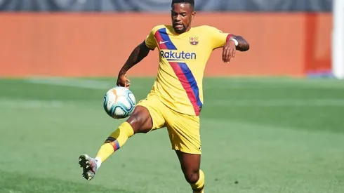 El agente del lateral le está buscando nuevo club en la Premier League.