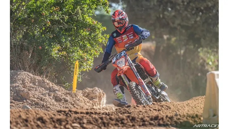 El chileno de 18 tuvo un este viernes su debut en el campeonato de Enduro GP en Francia.