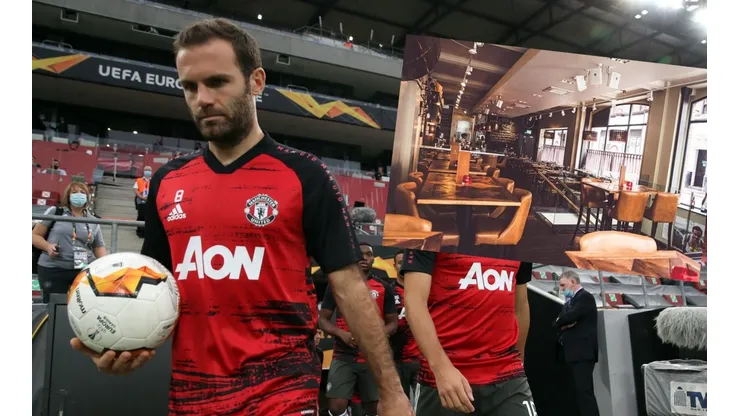 Juan Mata acumuló más de 770.000 libras esterlinas en deudas, por lo que "Tapeo y Wine" debió cerrar sus puertas.