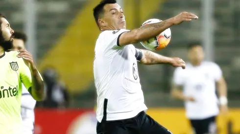 Esteban Paredes registra 346 goles en el profesionalismo, una marca que está en lo alto del fútbol chileno