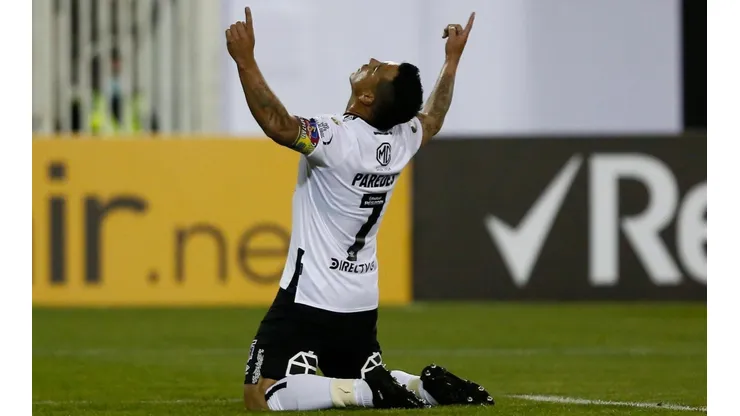 Esteban Paredes es una leyenda viviente para Colo Colo y el fútbol sudamericano