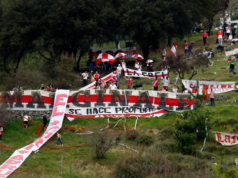 Los hinchas de Curicó alentaron desde el cerro