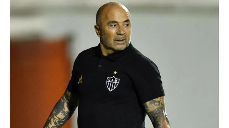 Jorge Sampaoli amenaza que se va del Atlético Mineiro.