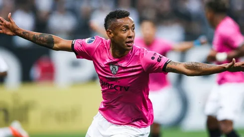 Gabriel Torres ante Corinthians en Copa Sudamericana