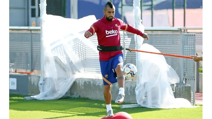 Arturo Vidal entrenó hasta el viernes pasado en el Barcelona y se espera que viaje a Milán en las próximas horas
