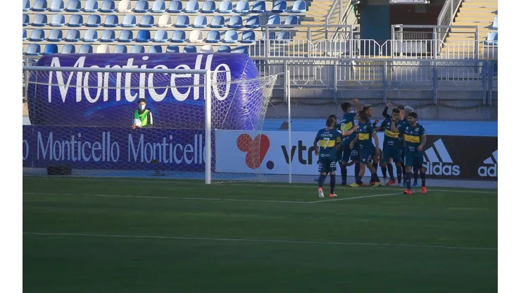 Los Ruleteros sorprendieron a los celestes ganándoles por 2-1 en Rancagua.