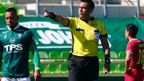 El DT de Huachipato cree que los cobros de Julio Bascuñán favorecieron a los Caturros.