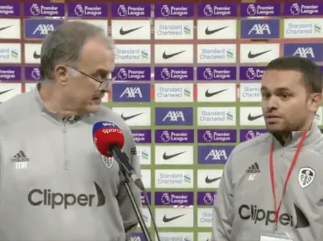 Video: Bielsa reta en vivo a su traductor por su volumen de voz
