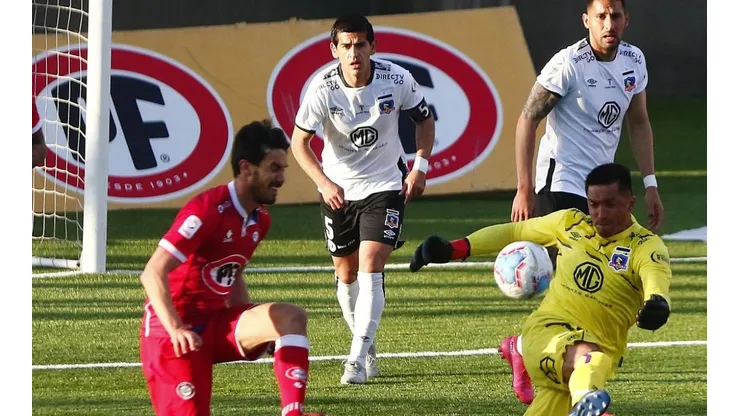 Julio Barroso en el empate de Colo Colo frente a La Calera.