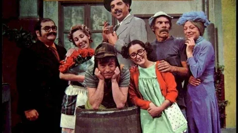 La actriz expresó su molestia luego de las reiteradas preguntas de los panelistas sobre la relación con el elenco.