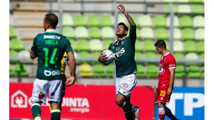 Enzo Gutiérrez fue la figura del partido en Wanderers