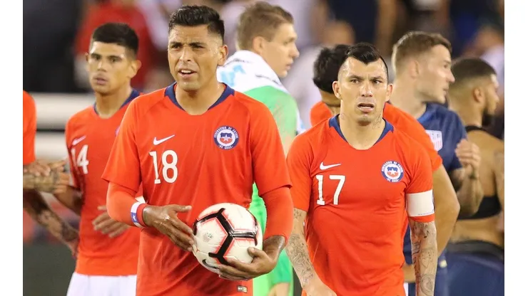 Medel, Lichnovsky y Jara podrían estar en el inicio de las eliminatorias