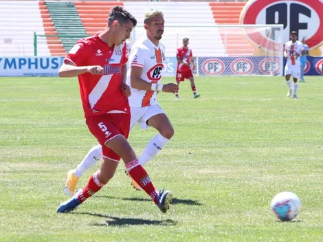 Cobresal golea a Curicó Unido y se anima en el torneo