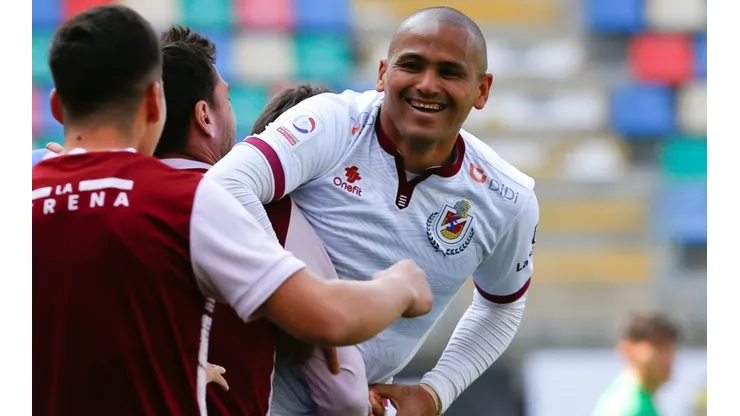 Humberto Suazo volvió a sonreír en Primera División, aunque La Serena no pudo zafar de la derrota ante Audax