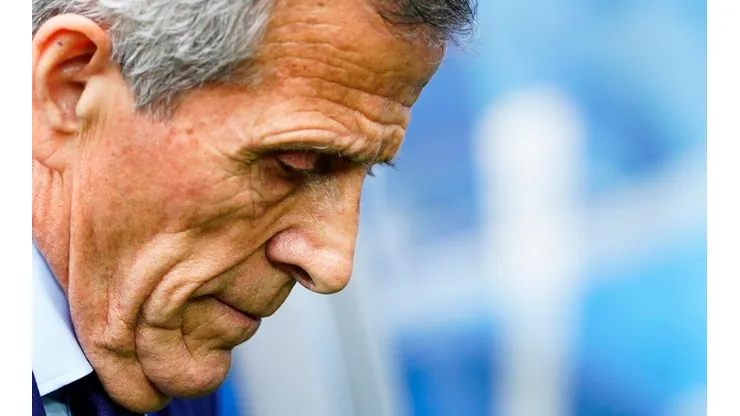 Oscar Washington Tabárez lleva 16 años y más de 200 partidos al mando de la selección uruguaya