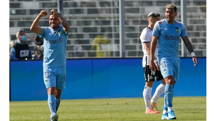 Ramón Fernández celebra el gol que le dio el triunfo a O'Higgins sobre Colo Colo.