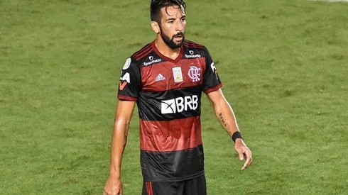 Mauricio Isla fue ratificado como titular tras su excelente actuación ante Bahía.