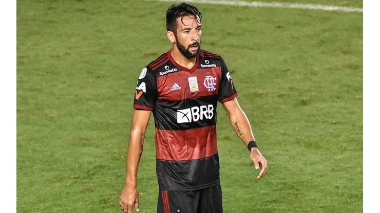 Mauricio Isla fue ratificado como titular tras su excelente actuación ante Bahía.