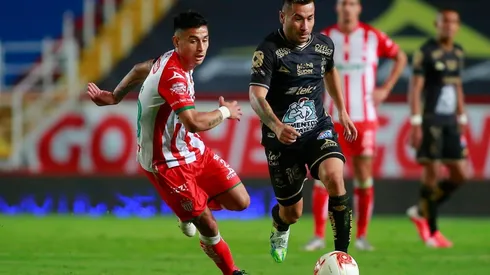 Meneses se quedó con el duelo de chilenos en México.