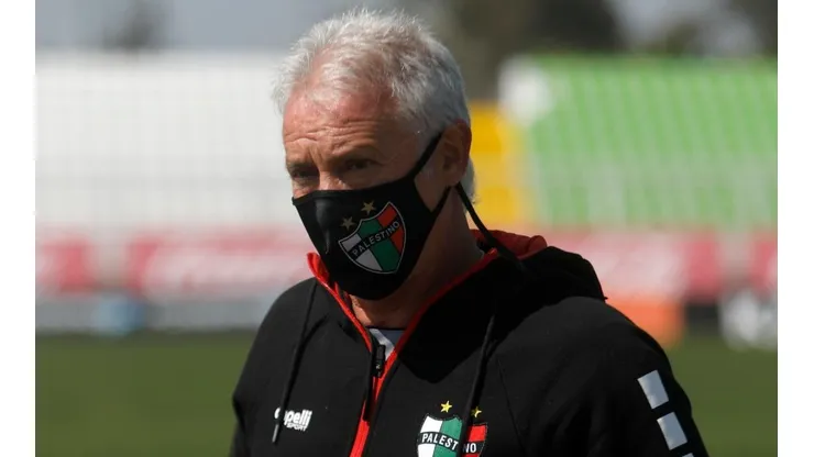Ivo Basay en el triunfo de Palestino sobre Everton.