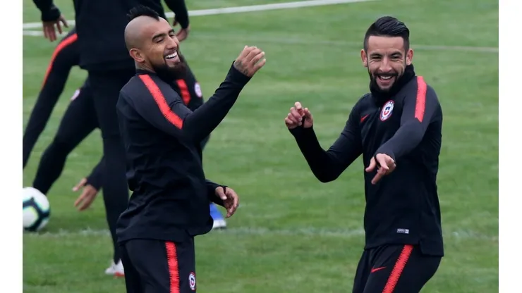 Mauricio Isla y Arturo Vidal compartieron camarín en la selección chilena y durante su paso por la Juventus