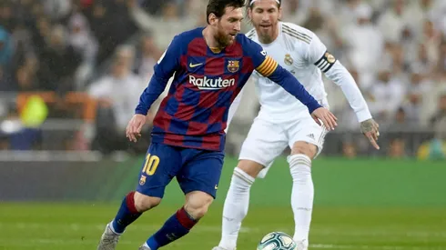 Sergio Ramos marcando a Lionel Messi