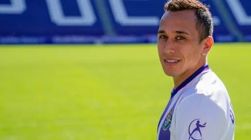 Los años no pasan por Fabián Orellana. El delantero chileno dice que se quedará en España "mientras lo haga bien".