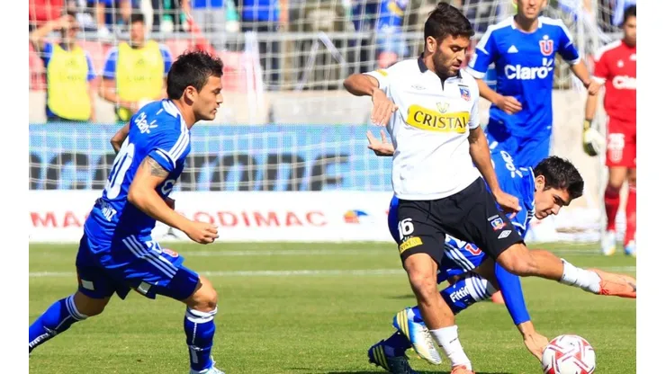 Mauro Olivi en el último Superclásico que ganó Universidad de Chile a Colo Colo.