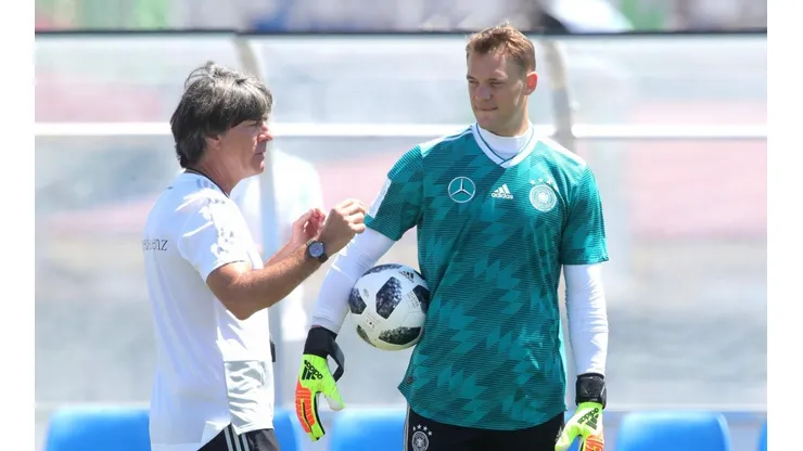 Low le daría el Balón de Oro a Neuer