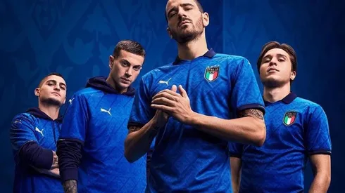 Italia da a conocer su nueva indumentaria de local para esta temporada.