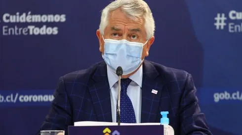 El Ministro de Salud hizo el anuncio este domingo.