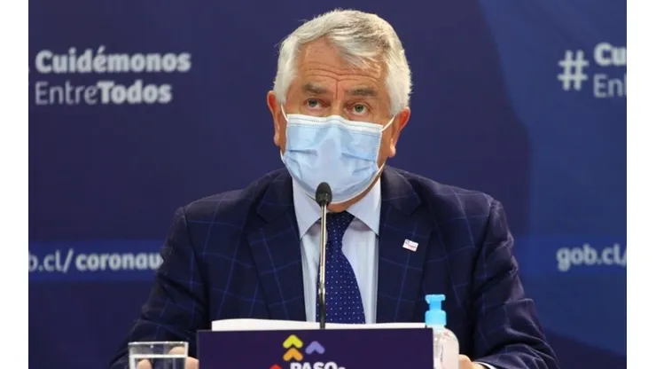 El Ministro de Salud hizo el anuncio este domingo.