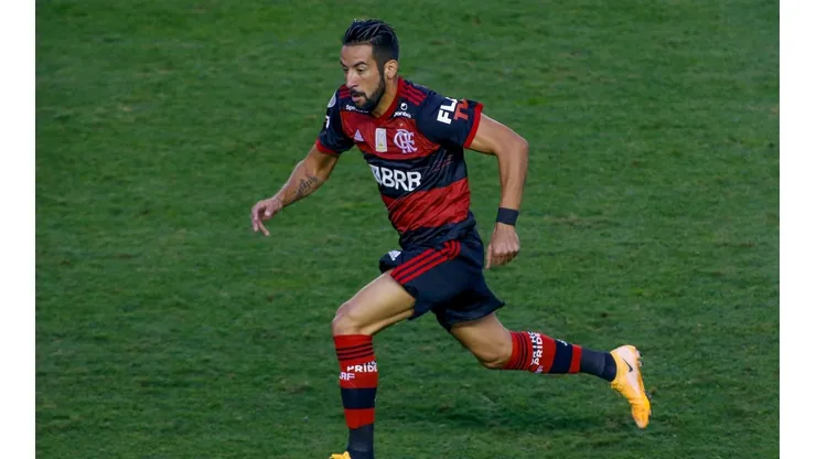 Isla debutó en Flamengo