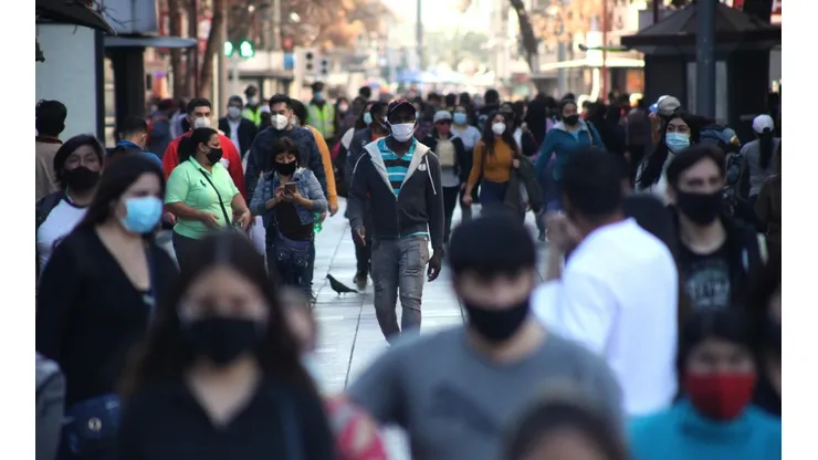Las autoridades informaron este paso en siete comunas del país debido al mejoramiento en las cifras de coronavirus.