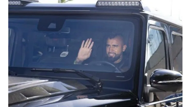 Arturo Vidal llega a la Ciudad Deportiva