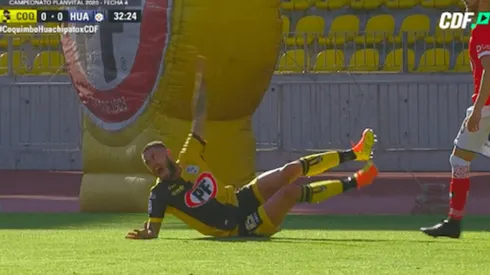 Mauricio Pinilla sufrió con la falta de Cristian Cuevas