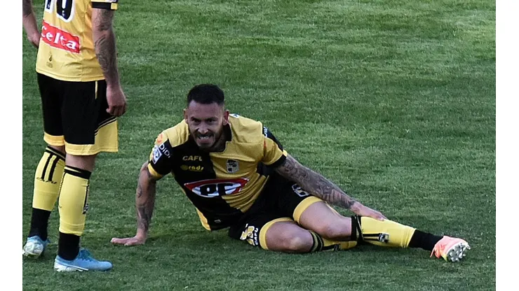 Pinilla jugó los 90 minutos con el tobillo destrozado