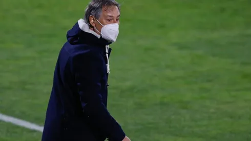 Ariel Hola en el partido en el que Universidad Católica perdió el invicto a manos de Unión Española.