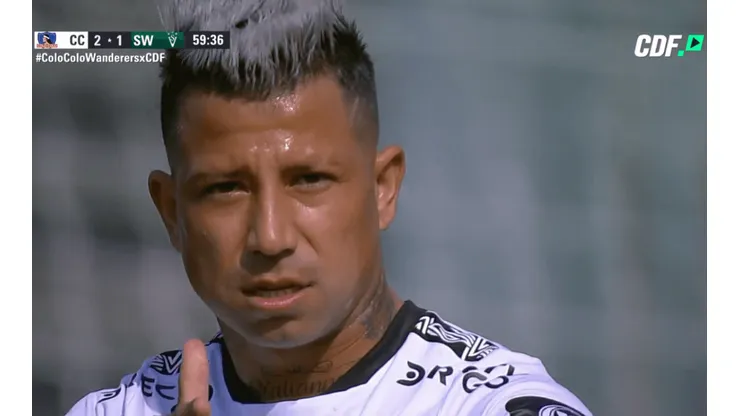 Leo Valencia marcó de penal para Colo Colo