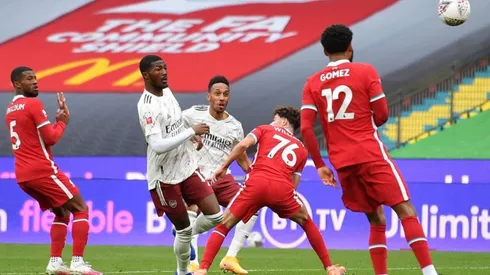 Pierre-Emerick Aubameyang marcó un golazo para Arsenal