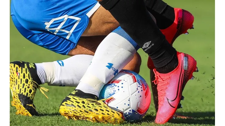 Vuelve a rodar la pelota en Chile, señores