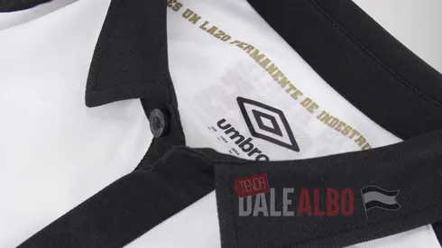 Antes de separar caminos con el Cacique, la marca deportiva reveló una casaquilla en homenaje a los 95 años del club.