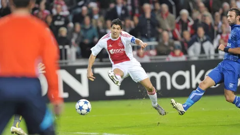 Suárez es ídolo en el Ajax, y pese a las ganas de repatriarlo, el director deportivo del club reveló que es muy difícil.